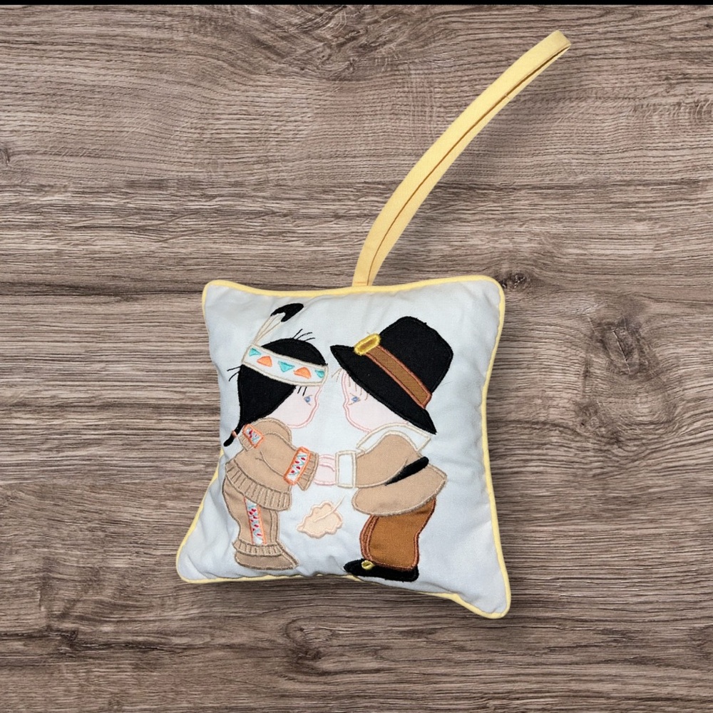 Rare Vtg House of Hatten Thanksgiving Hanging Music Wind Up  Lullaby Baby Pillow